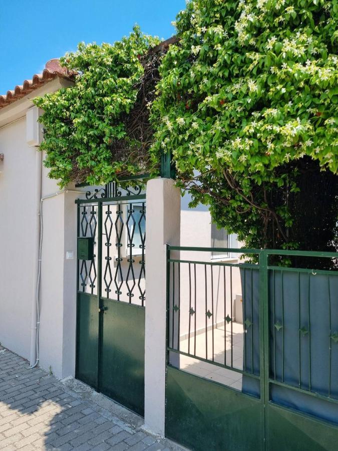 Leonidas II Traditional House In Sparta Exterior photo